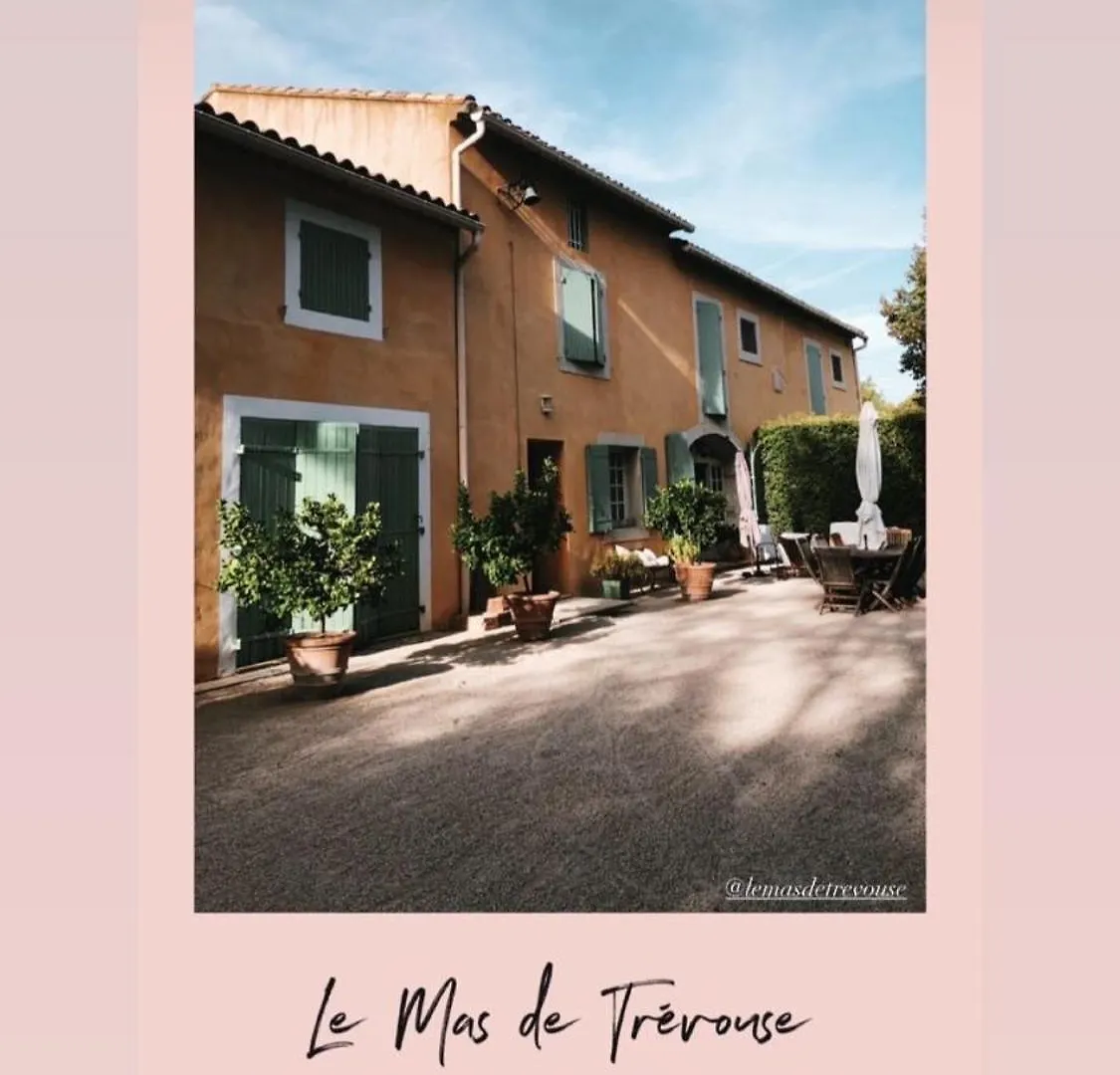 Holiday home Le Mas De Trevouse Saint-Saturnin-les-Avignon