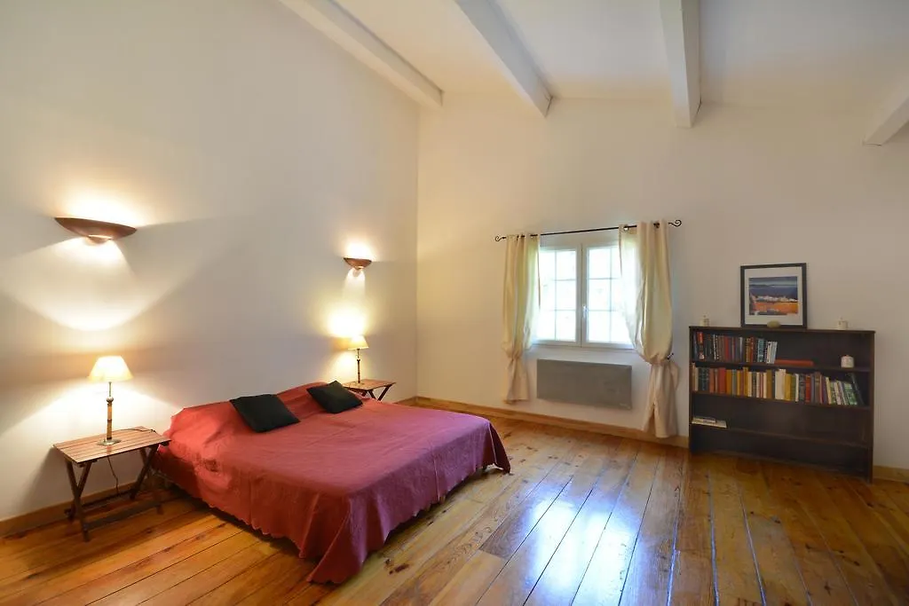 Holiday home Le Mas De Trevouse Saint-Saturnin-les-Avignon
