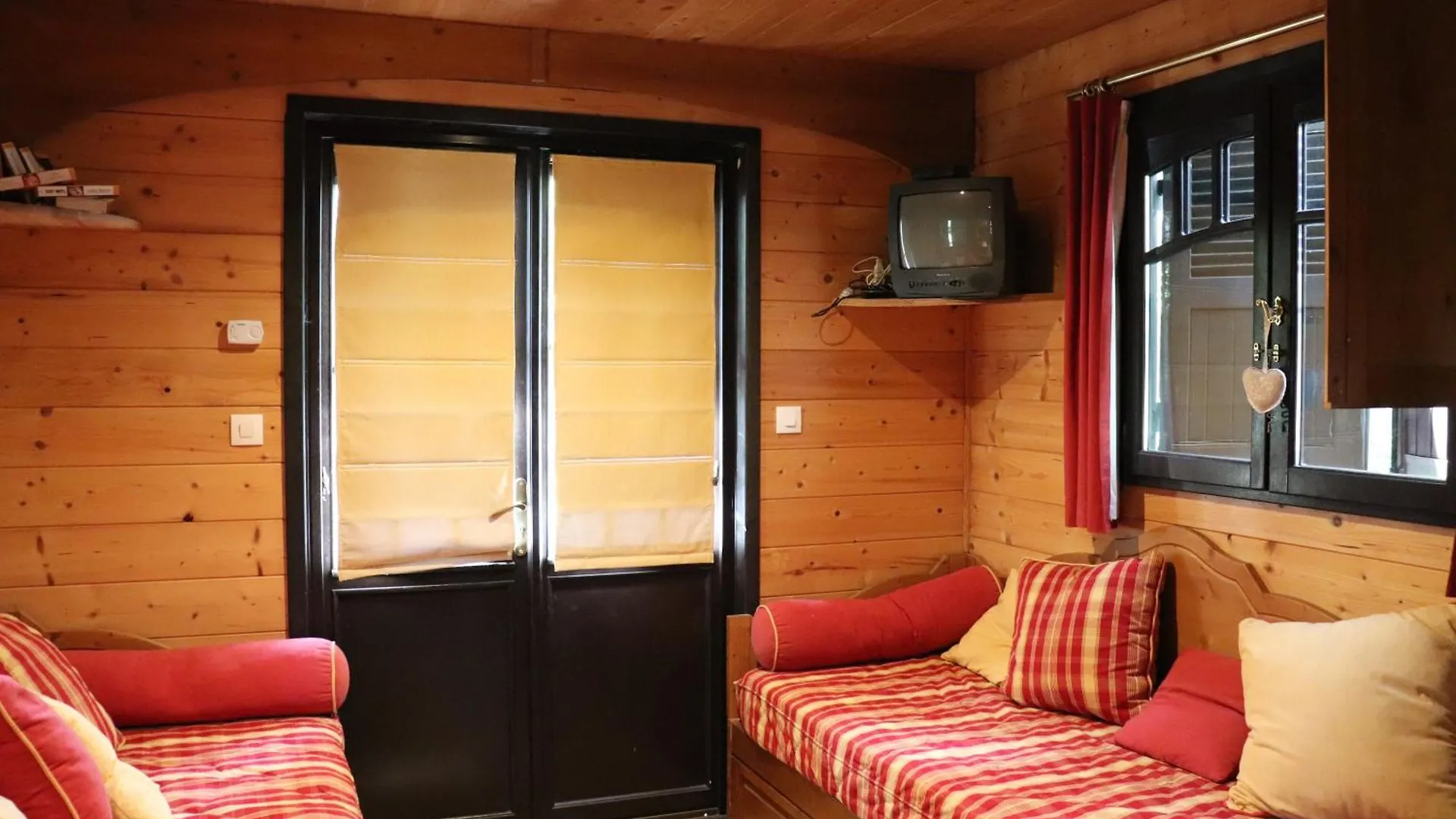 Holiday home Le Mas De Trevouse Saint-Saturnin-les-Avignon