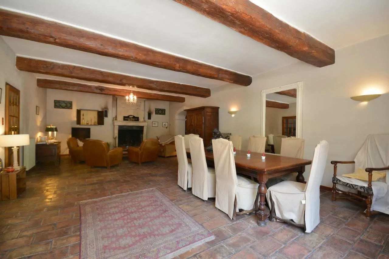 Le Mas De Trevouse Saint-Saturnin-les-Avignon